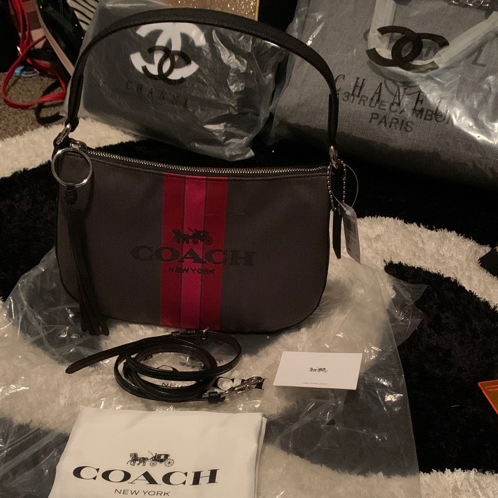 Price is FIRM ✅ NEW! 🩷 Coach Women's Shoulder Crossbody Bag ♥️